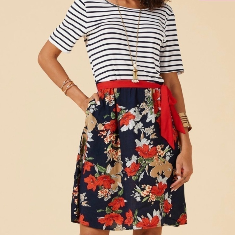 SUZANNE BETRO striped dark floral lightweight knit spring summer fall dress - Picture 6 of 6